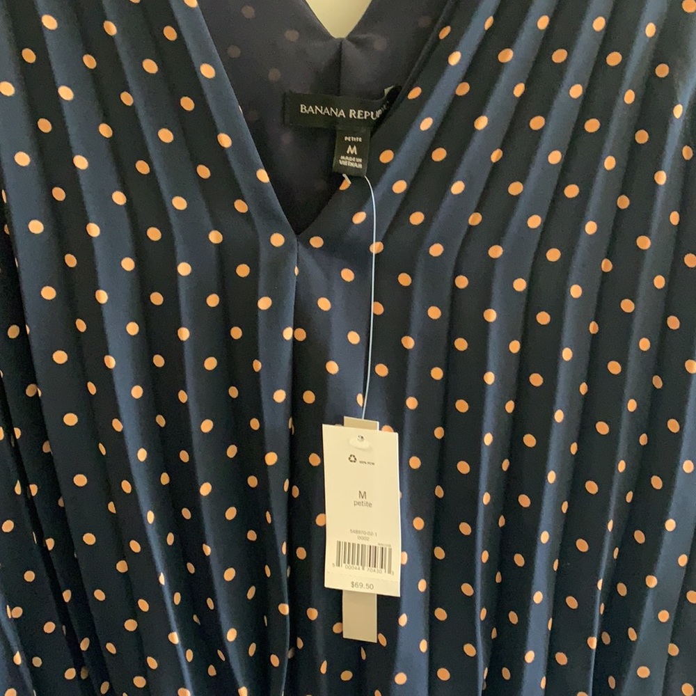 Banana Republic NWT polka dot v neck blouse - Picture 4 of 12